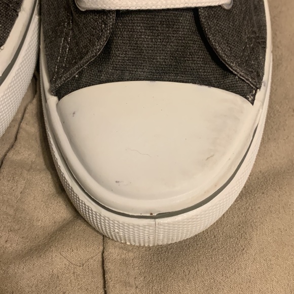 Maurices Gray Size 8-1/2 Slip On Shoes - Picture 3 of 4